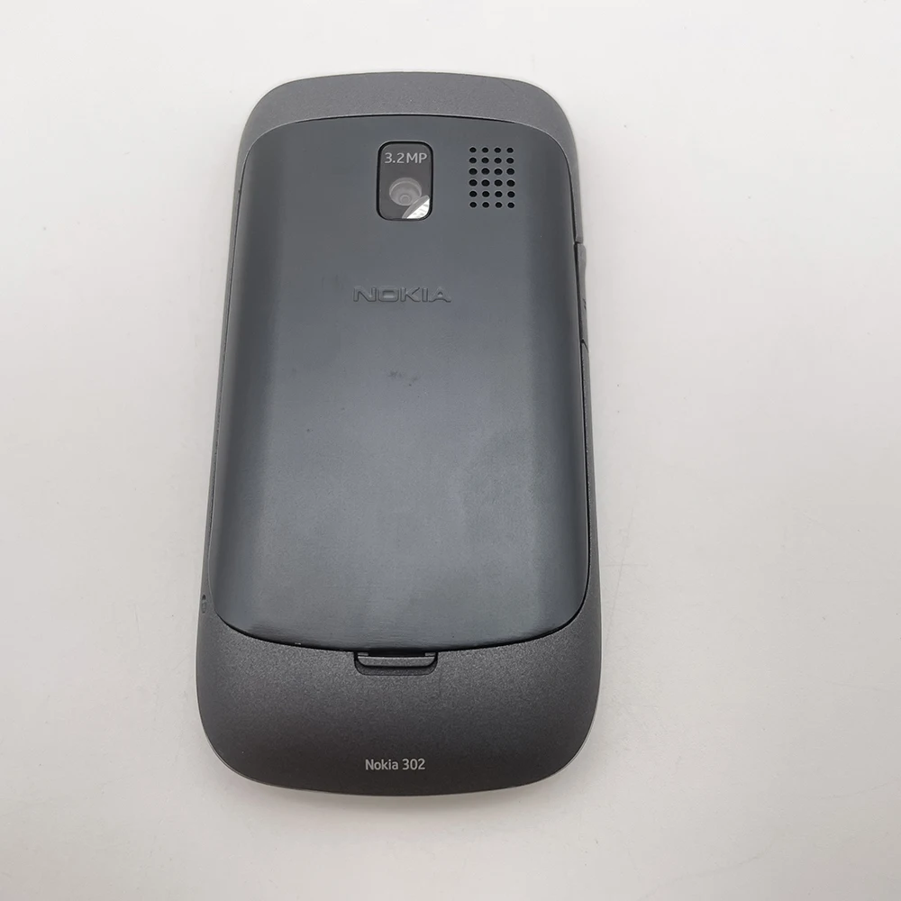 هاتف Nokia Asha 205 الأصلي مصنوع في فنلندا يدعم اللغة الإنجليزية بحالة جيدة