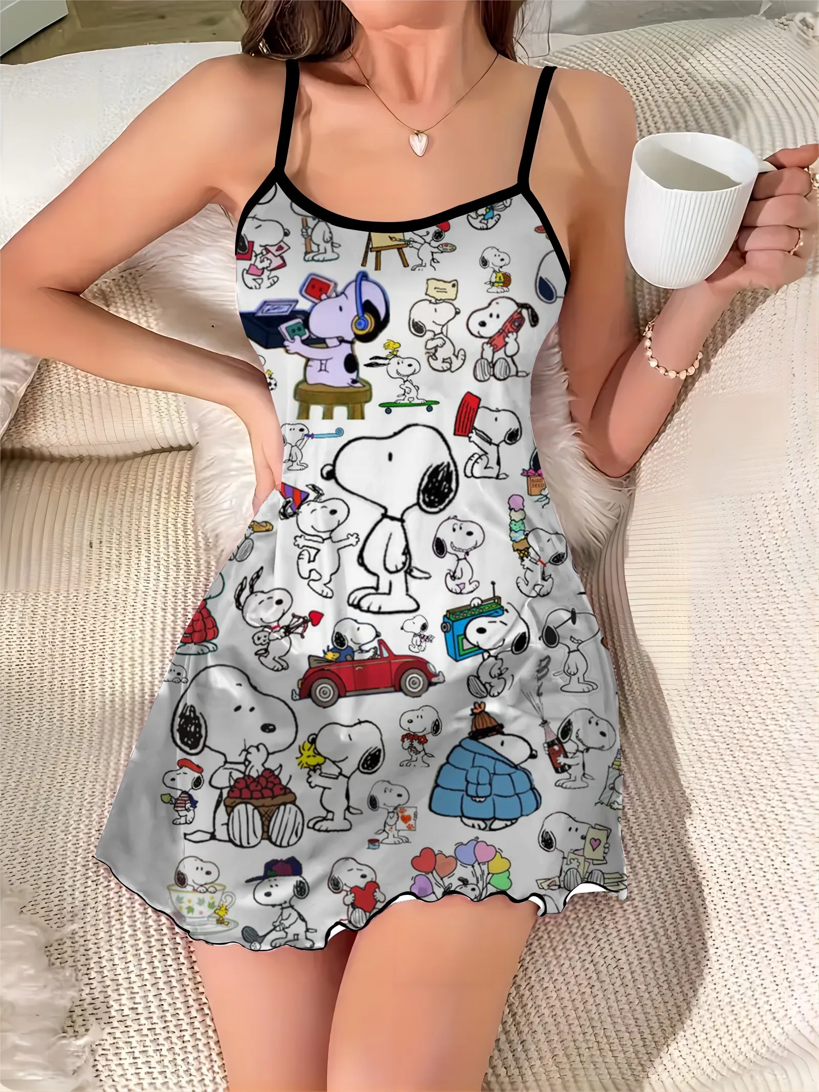 Elegante Kleider für Frauen sexy Kleid Pyjama Rock Snoopy Rundhals ausschnitt Salat besatz Satin Oberfläche Mode Sommer Chic Mini Trim