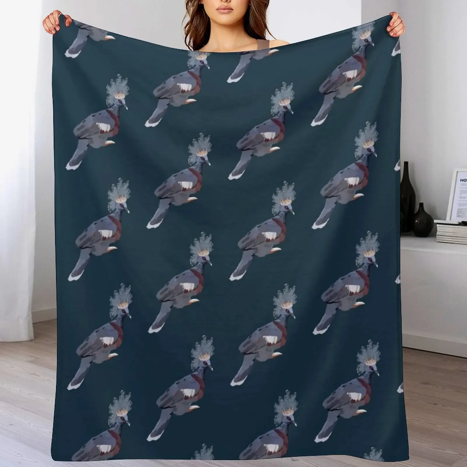 Victoria ‘ crowned’ pigeon Throw Blanket Anti Shedding Soft Fuzzy Blanket for Home