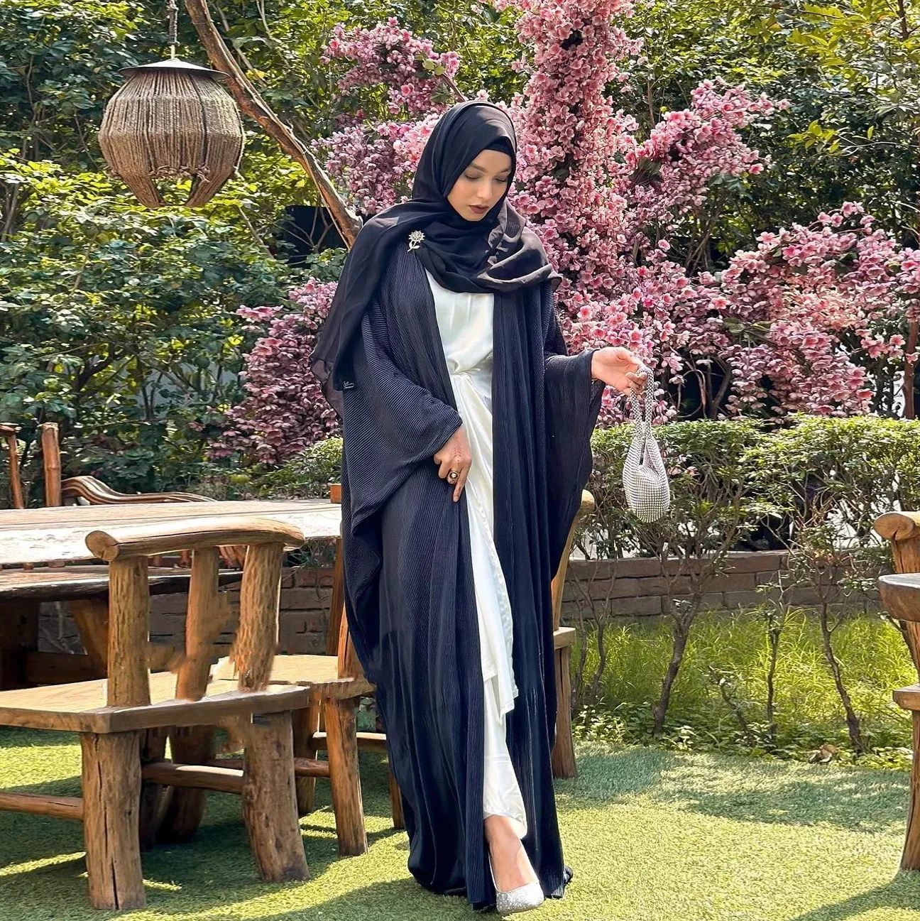 

Long Sleeve Cardigan Muslim Dress Women Solid Modest Outer Cover Pleated Chiffon Dresss for Women Malaysian Turkish Robe Abaya