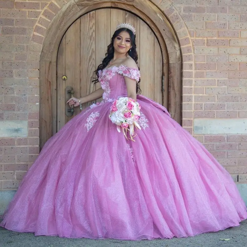 فستان Quinceanera وردي لامع مخصص للمكسيك فستان حفلة مطرز بالخرز ثلاثي الأبعاد مزين بالزهور الحلو 16 فيستدوس دي 15 أنوس YQD470