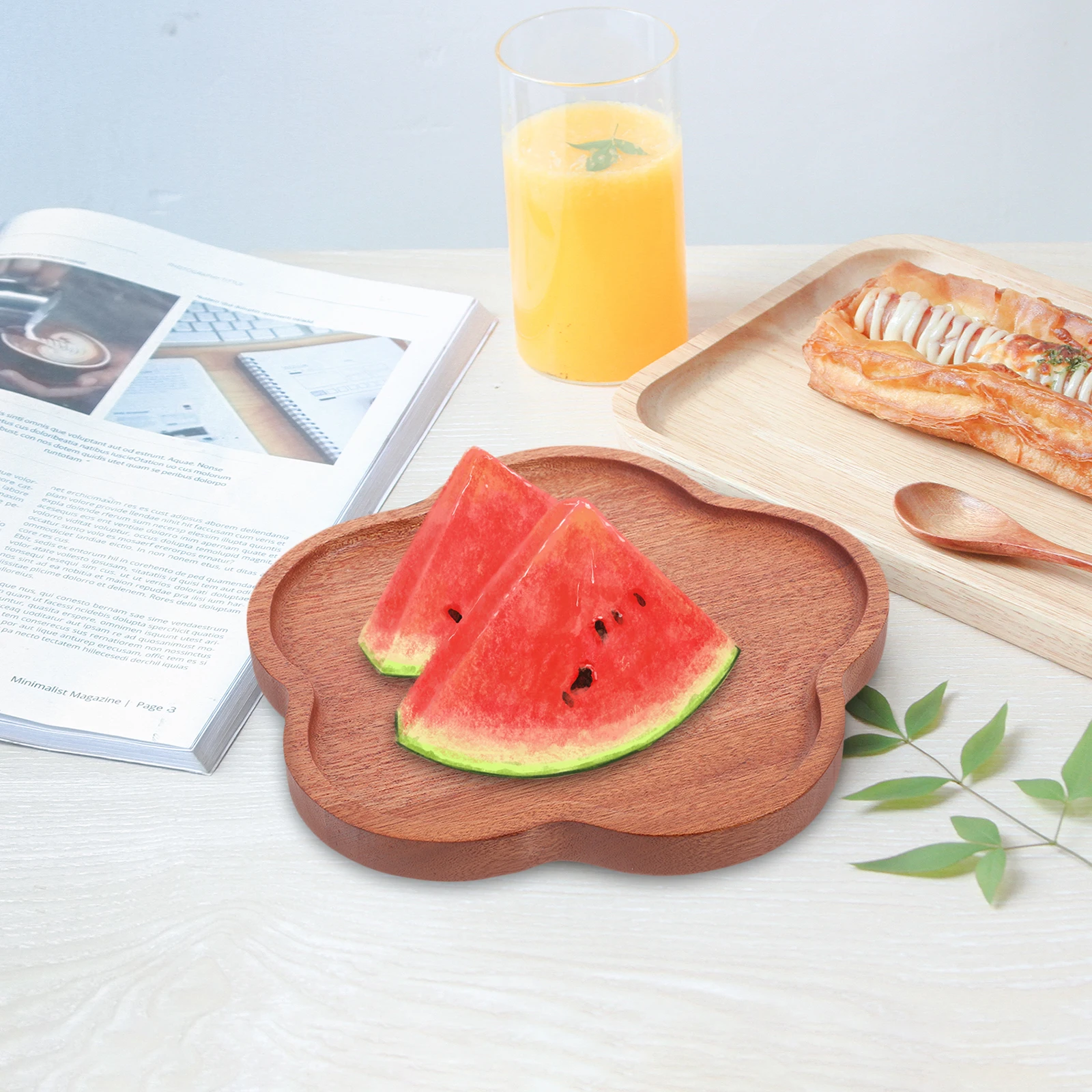 

1Pcs Wood Serving Tray Petal-Shaped Exquisite Fine Texture Snack Plate Fruit Bread Dessert Tray for Household Events