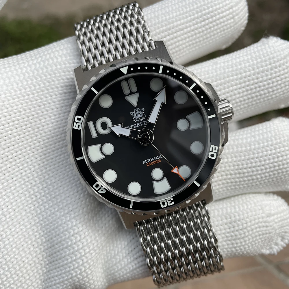 STEELDIVE Neu im SD1982 BGW9 Blau leuchtende 46,5 mm große Größe 25000 m wasserdichte Saphirglas-Keramik-Lünette NH35 Herren-Taucheruhren 4
