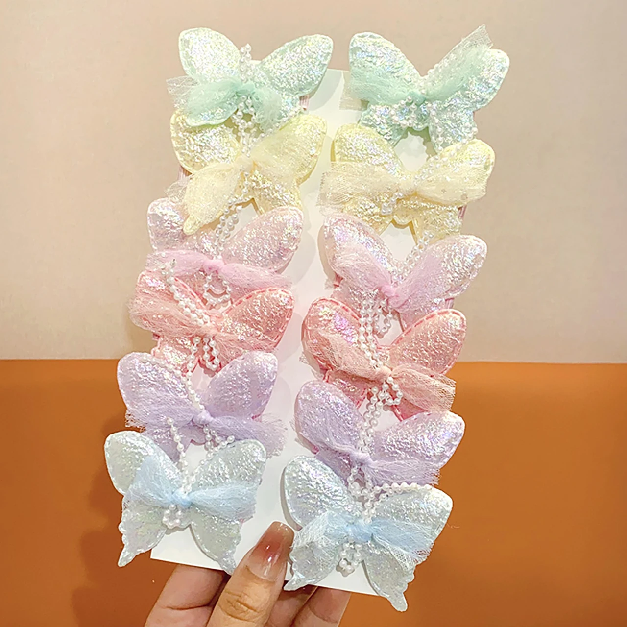 

Набор из 12 заколок для волос с жемчугом и бабочками, заколки-бантики с пайетками, сетчатые заколки-бантики, аксессуары для волос для девочек, детские украшения для головы