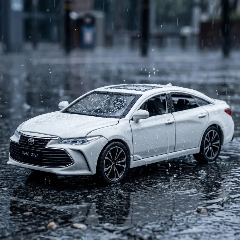 1:24 Toyota Avalon Alloy Sports Car Model Diecast Metal Track Racing Car Vehicles Model Simulation Sound & Light Kids Toys Gifts
