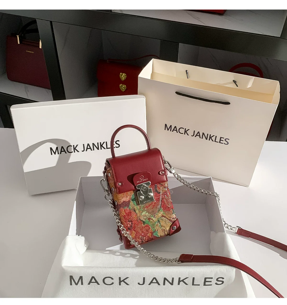 Fashion Red Color Square Bag Textured Embroidery Women Handbag Luxury Clutch Purse Shoulder Messenger Bag Mobile Phone Bag