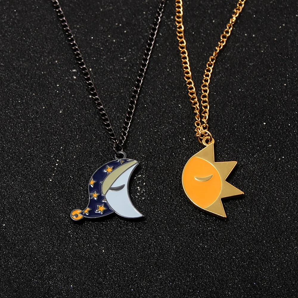 Cartoon Film Thema Halskette Schmuck niedlichen schlafenden Mond glänzende Sonne Spleißen Emaille Anhänger Paar Halsketten Geschenk für Liebhaber