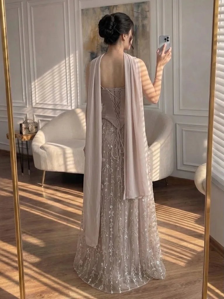 Luxuriöse Abendkleider aus Kristall-Tüllspitze in A-Linie, bodenlang, sexy, ärmellos, mit Spaghettiträgern, maßgeschneidertes Partykleid