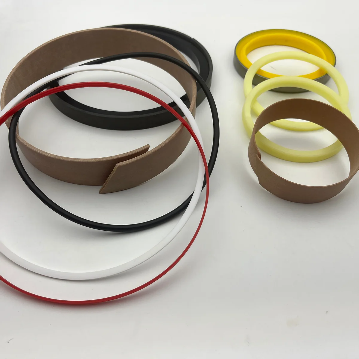 

Комплект уплотнений для гидроцилиндра D8N (номера 245-6839, 2456839), механические комплектующие, уплотнения толкателя