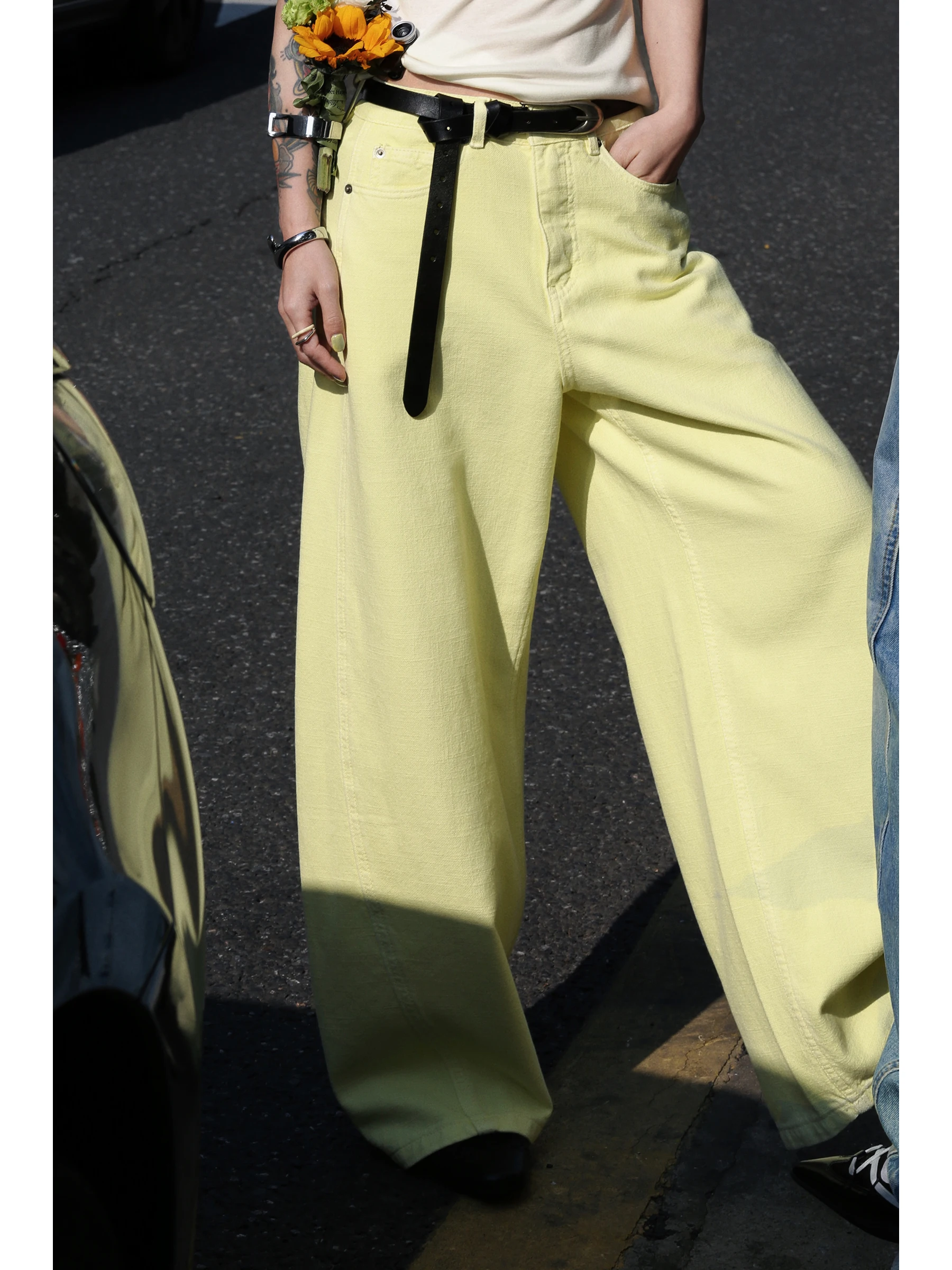 

Holalem Soft Cotton-Like Banana Silhouette Casual Denim Long Pants Spring Color Women's Premium Jeans Natural Waist Zipper Cl...