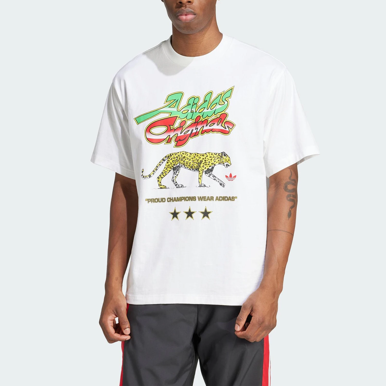 

Оригинальная мужская модная повседневная футболка Adidas Three Leaf с принтом и короткими рукавами KA4575