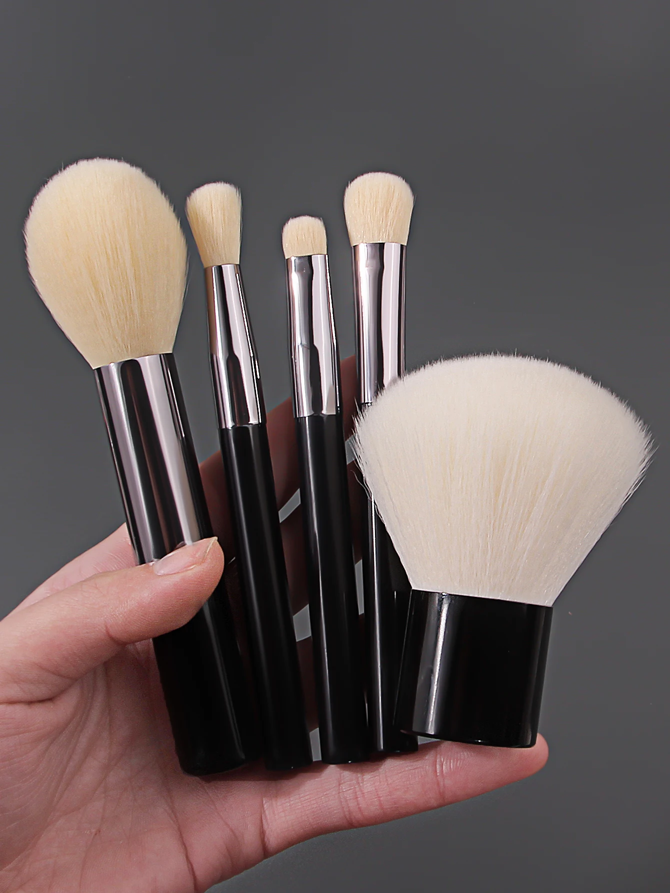 5 قطع من فرشاة أحمر الخدود الناعمة السائبة عالية الجودة، فرشاة تحديد الخدود، فرشاة ظلال العيون، مجموعة فرش مكياج محمولة متعددة الأغراض #3