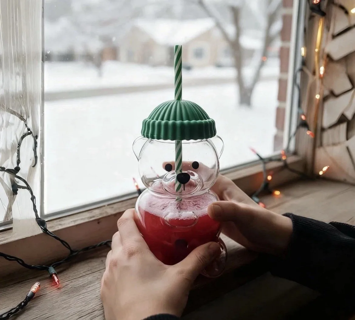 1：1 North American small bear straw cup hat bear cup cartoon cup best-selling high-end gift with lid large-capacity coffee cup