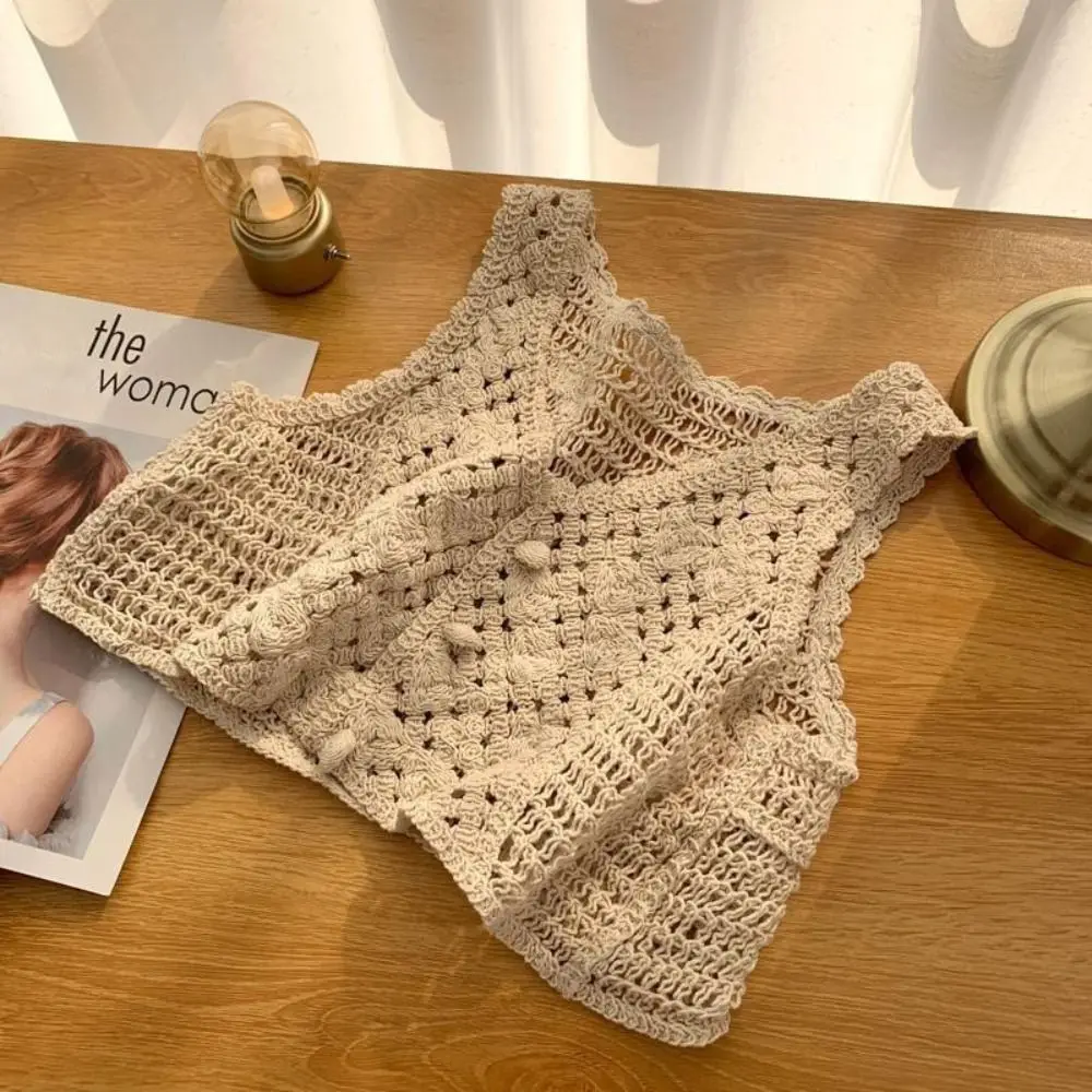 Vintage Hollow Out rompi Crochet Tank top Crop atasan rajut pantai kasual atasan Chic kain tanpa lengan kancing kardigan Wanita