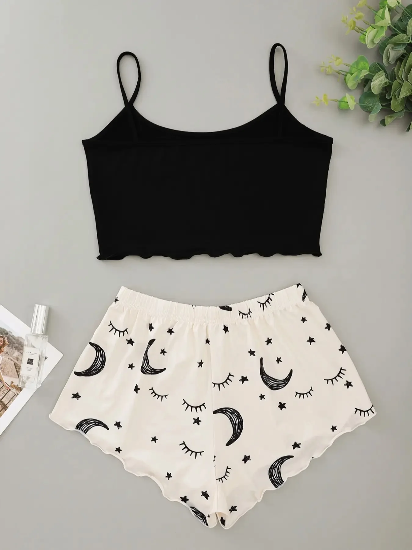 Women\'s 2pcs Cute Soft Comfy Set Moon Star Eyelash Print Sexy Sleepwear Sleeveless Shorts Homewear Pajama Set