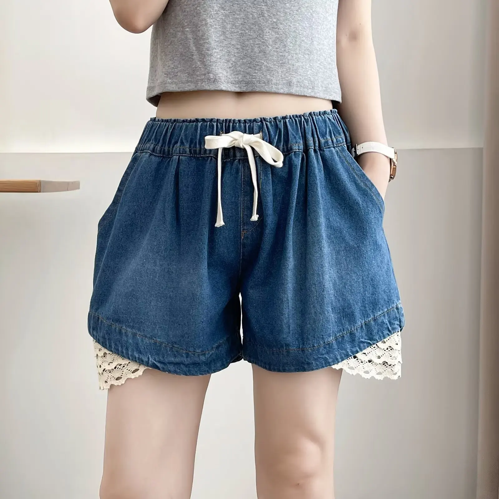 

Женские джинсы больших размеров, 100 кг, модные кружевные шорты с эластичной резинкой на талии, джинсовые шорты с широкими штанинами, лето 25007