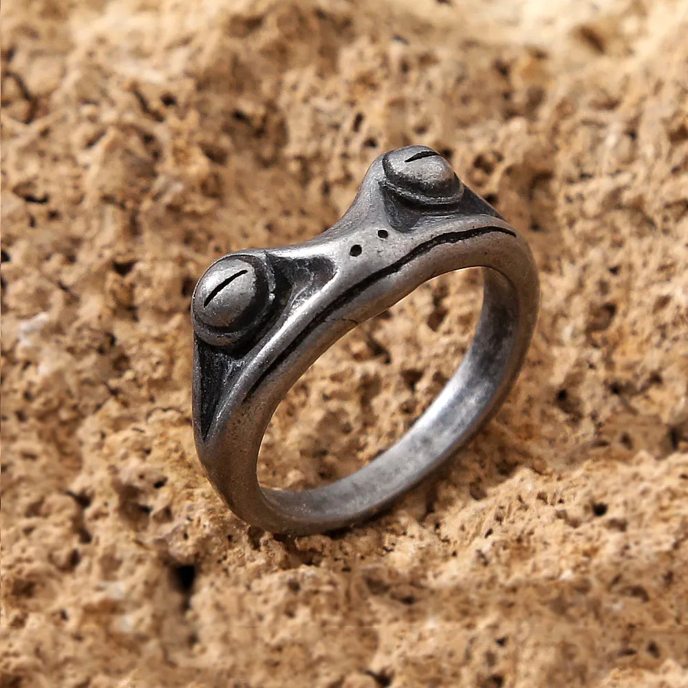 Retro Craftsmanship Simple Frog Shaped Stainless Steel Ring Punk Hip Hop Fashion Stackable Jewelry Gift Accessories For Couples