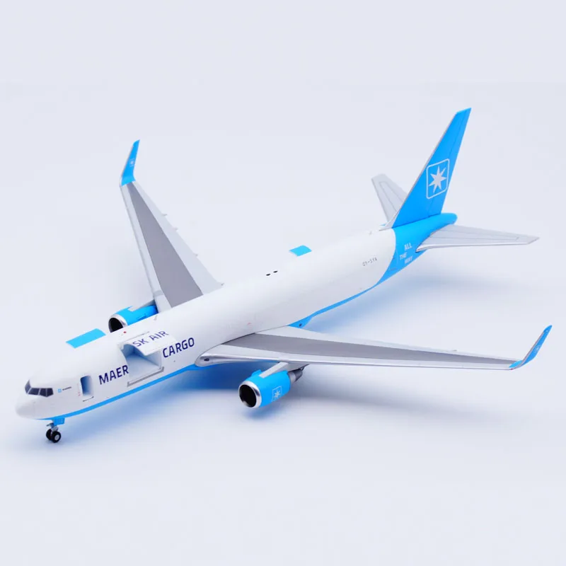 LH2430C Alloy Collectible Plane JC Wings 1:200 Maersk Air Cargo \