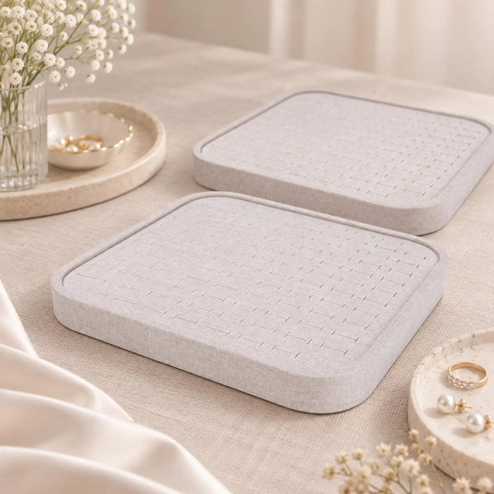 Linen Jewelry Display Tray Multi-Slot Jewelry Tray with Loop Slots Soft Countertop for Dressing Table