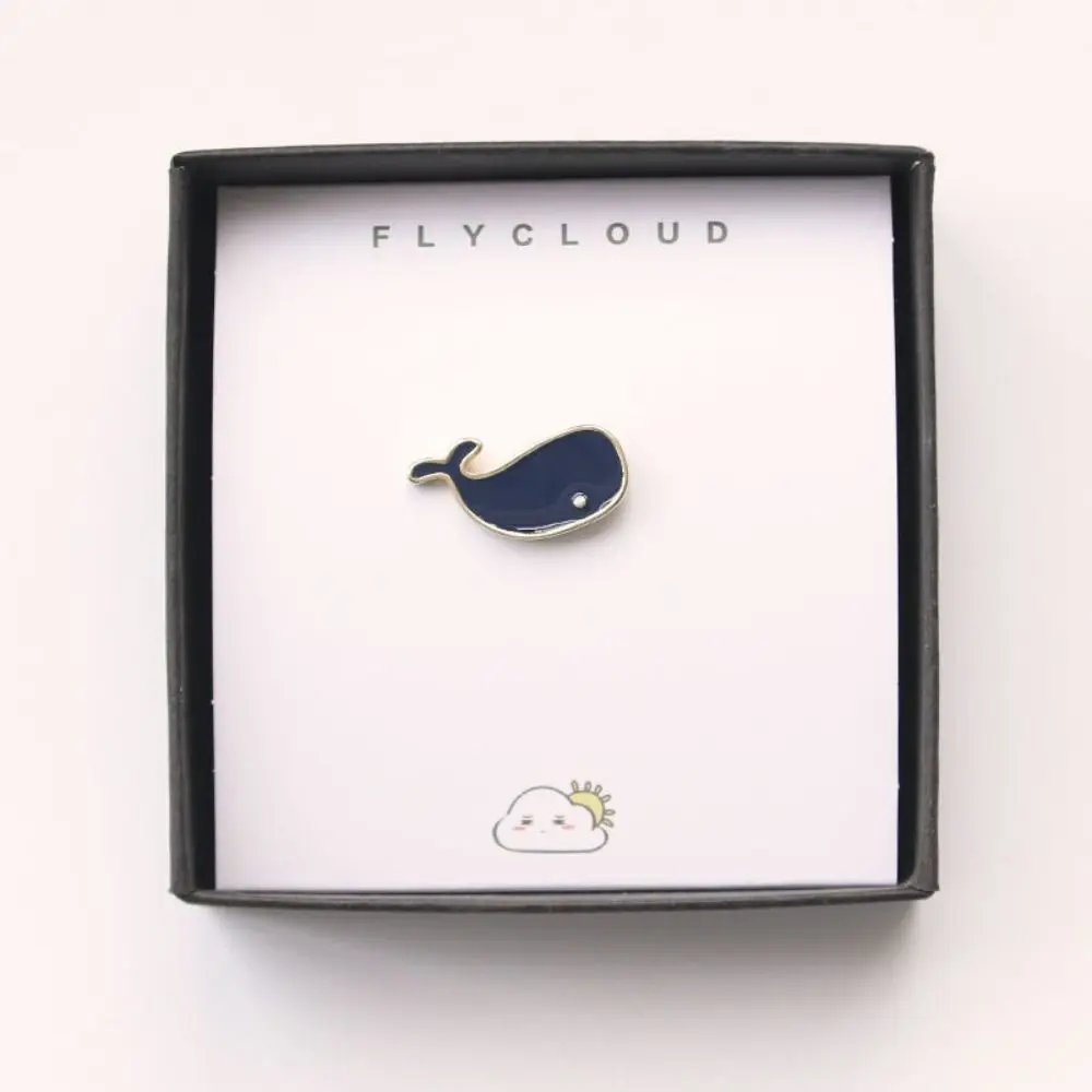 Creative Alloy Queen Mother Sririk Brooch Black White Whale Shaped Sirikit Kitiyakara Brooch Whale Breastpin Women Girls