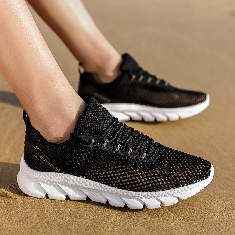 

Summer Couple Style Hollow Mesh Sneakers Lightweight Breathable Outdoor Walking Shoes Pink Accent Comfortable Casual Footwear