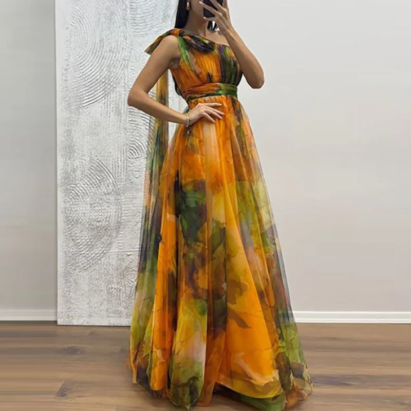 

Elegant Sleeveless Dress Vintage Asymmetry Slash Collar Mesh Pleat Banquet Dress Temperament Off Shoulder Lady High Waist Dress