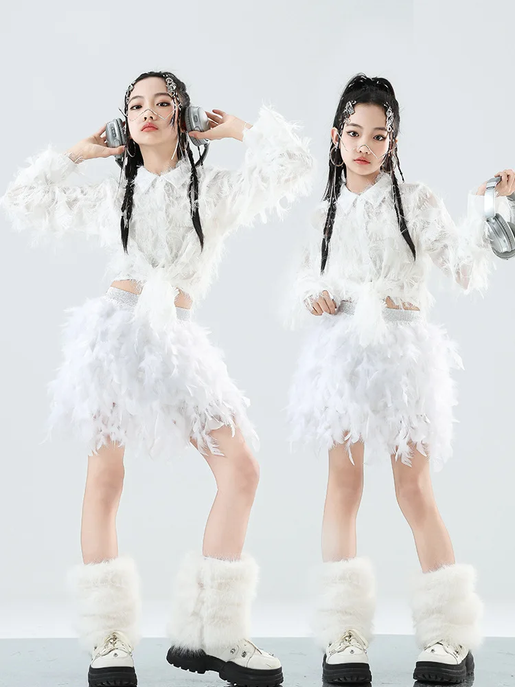 แฟชั่นเสื้อผ้าเต้นรําแจ๊สสาวชุดเวทีกระโปรงขนนกสีขาวKpopประสิทธิภาพเสื้อชุดแสดงเครื่องแต่งกายStreet Dancewear 3280