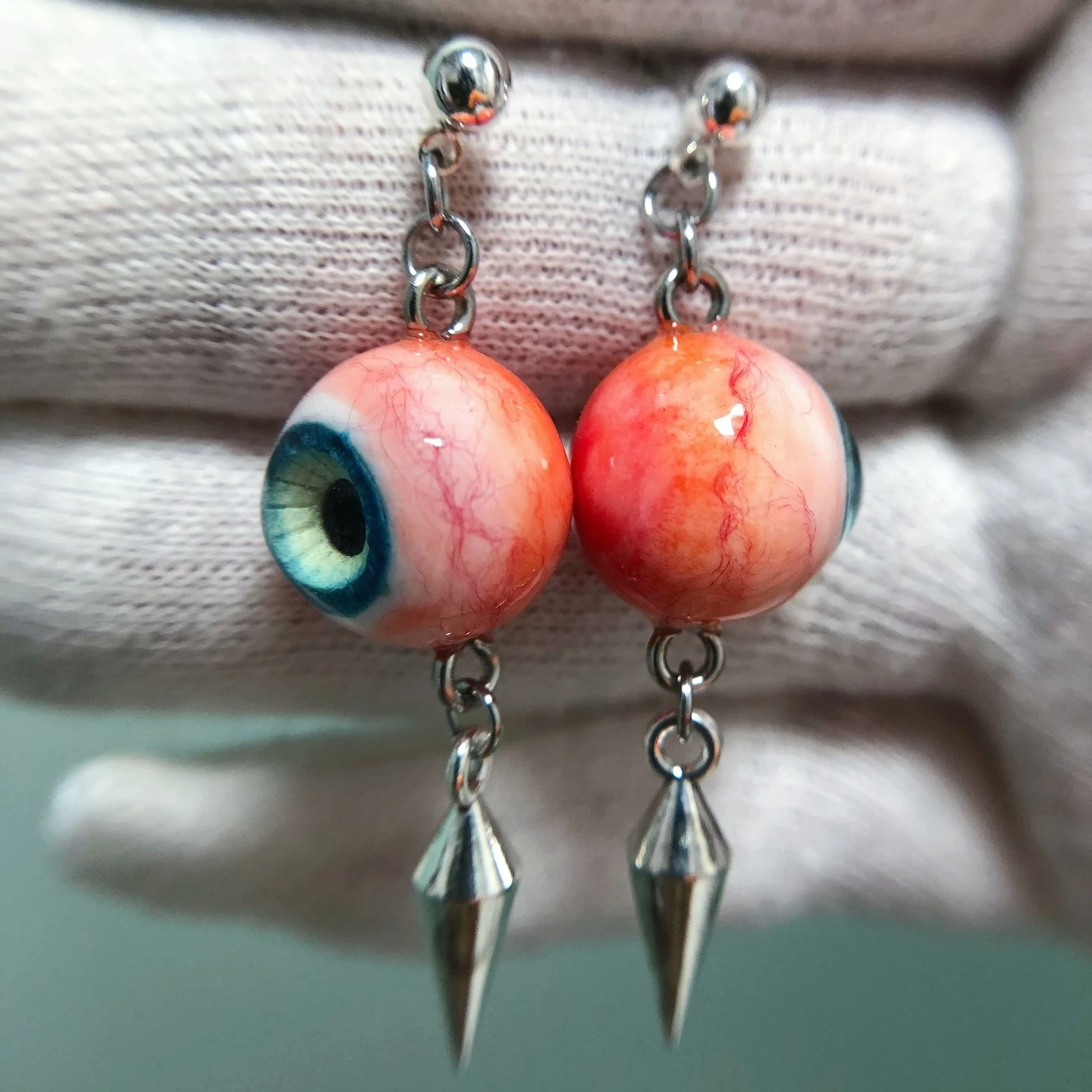 3160 Moss Green Eye Ball Hoop Earrings Hiphop Edgy Realistic 3D Blood Vessel Design Metal Hoop Earrings for Women Man Party Wear view 3