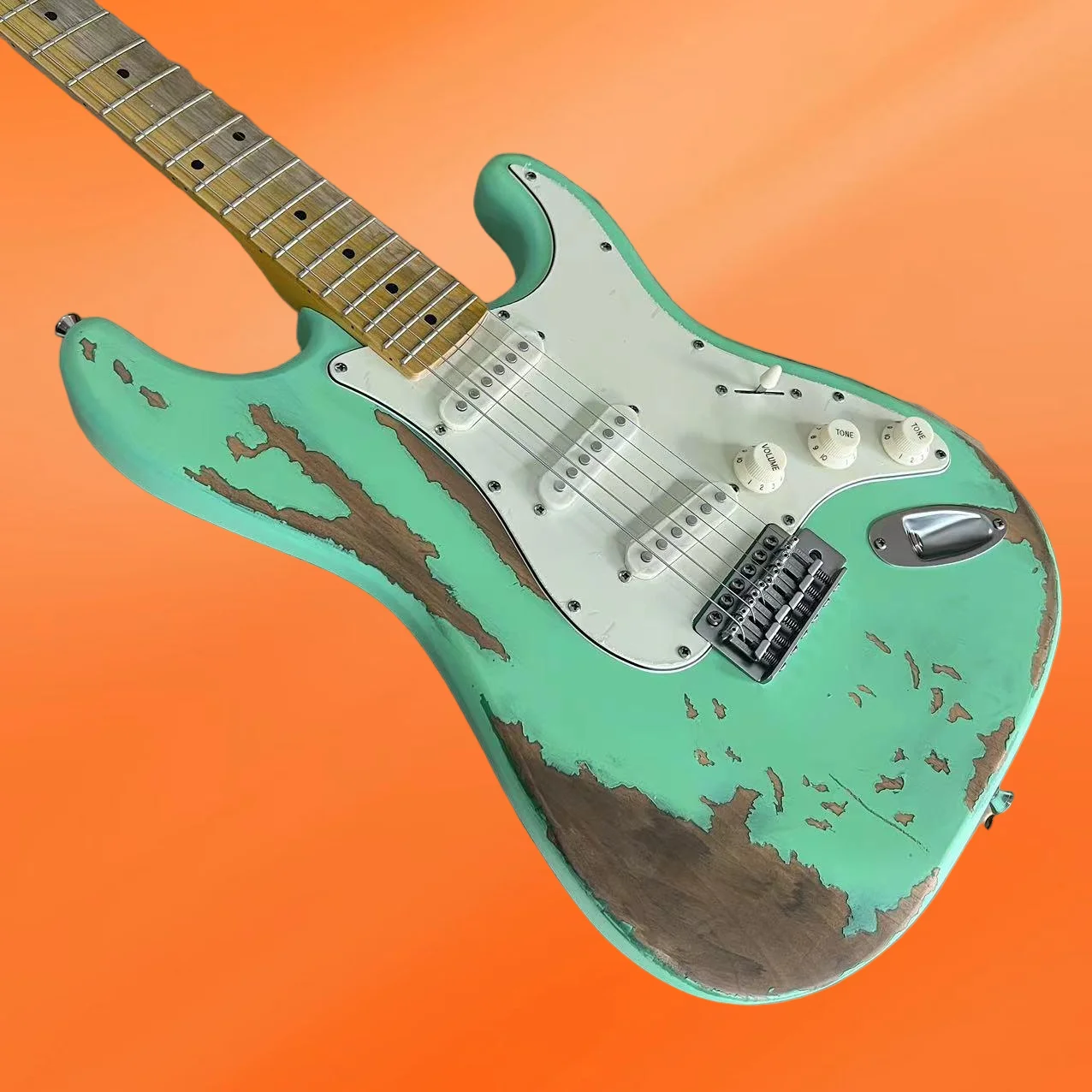 جيتار أخضر عتيق جديد لعام 2026 مصنوع من خشب القيقب مصنوع بحرفية رائعة (أو صناعة متقنة)