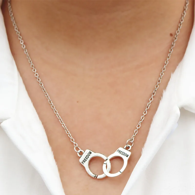 New Minimalist Pendant Women\'s Necklaces Cross Leaf Silver Color Knot Design Female Neck Jewelry Infinity Multilayers Collares