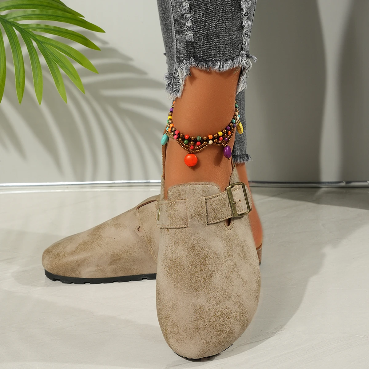 

Женская обувь, женские тапочки с закрытым носком, сабо из коровьей замши, женские сандалии, модные ретро-мулы, сабо, новинка