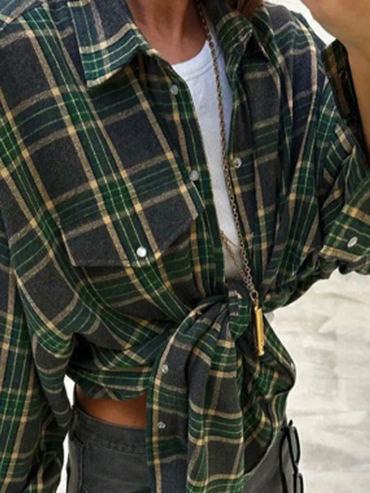 

Autumn plaid long sleeved pocket women's retro style versatile loose shirt