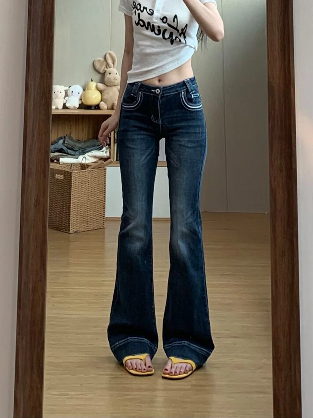 

Slim Fit Low Waist Thin Bell Bottom Jeans Women's Summer 2026 Vintage American Style Sexy Pure Color Denim Pants Casual Wear