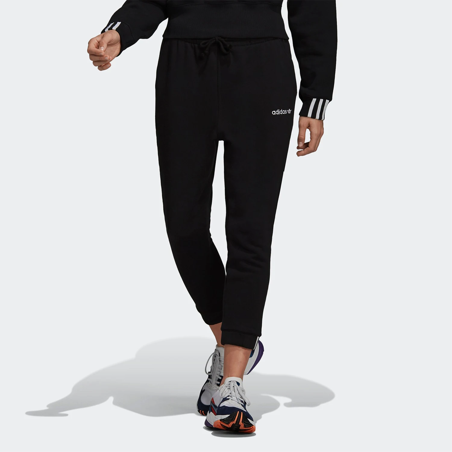 

Женские повседневные брюки Adidas Authentic Coeeze DU7187