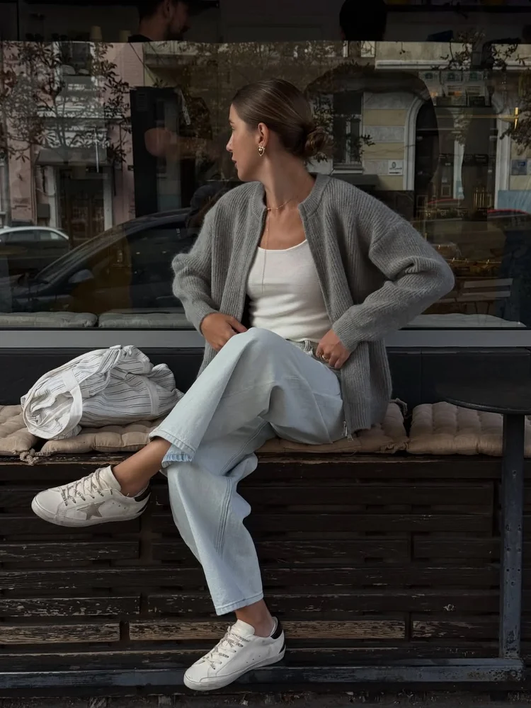 

Round Neck Solid Zipper Pocket Knitted Cardigan Women's Casual Chic Loose Sweater 2025 Lady New Fashion Daily Commuting Knitwear