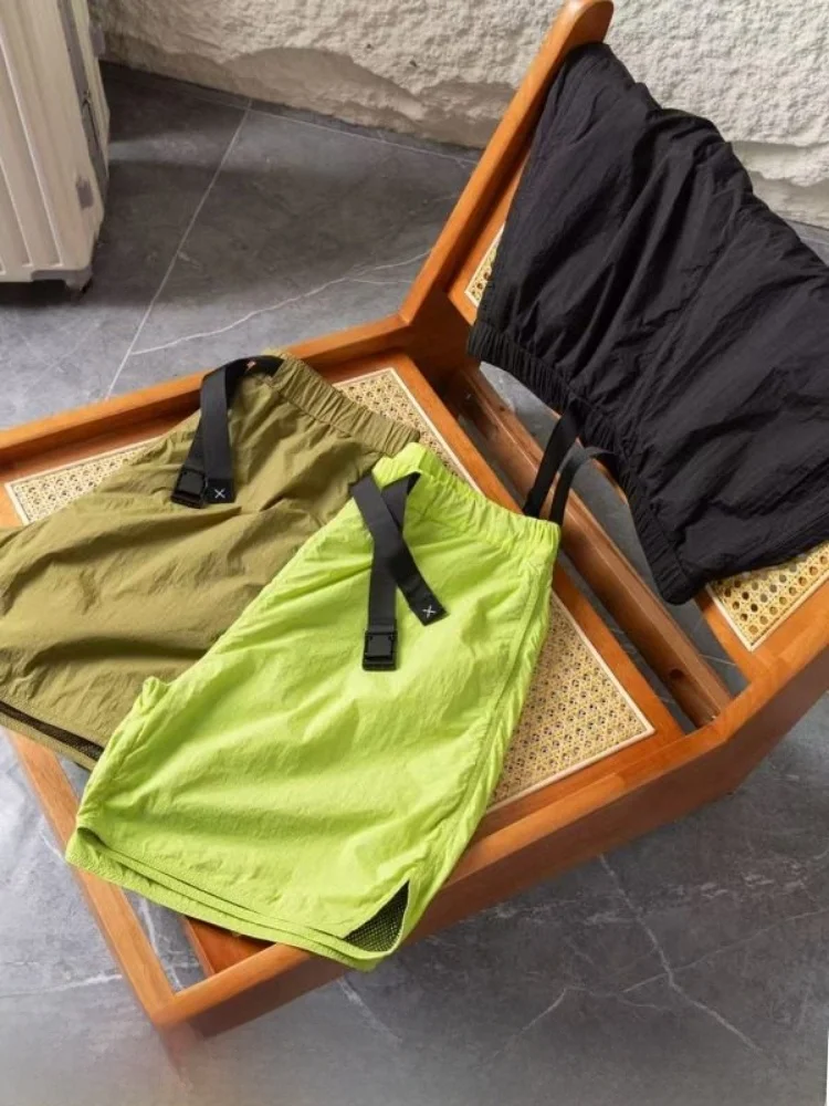 Lightweight Outdoor Men's Shorts Quick Dry Breathable Summer Sporty Casual Versatile Beach Pants Standard Fit Elastic Waist