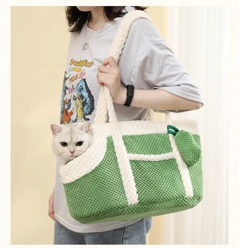 Autumn Winter Dog Bag for Small Dogs Portable Cat Bags Carriers Fashion Shoulder Bag for Travel Breathable Outing Cat Backpack