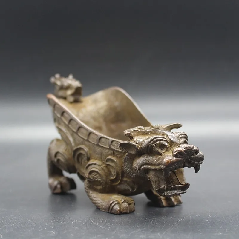 Chinese Antique Collection Retro Warring States Dragon Head Wine Cup Handmade Craft Ornament Vintage Chinese Movie Prop
