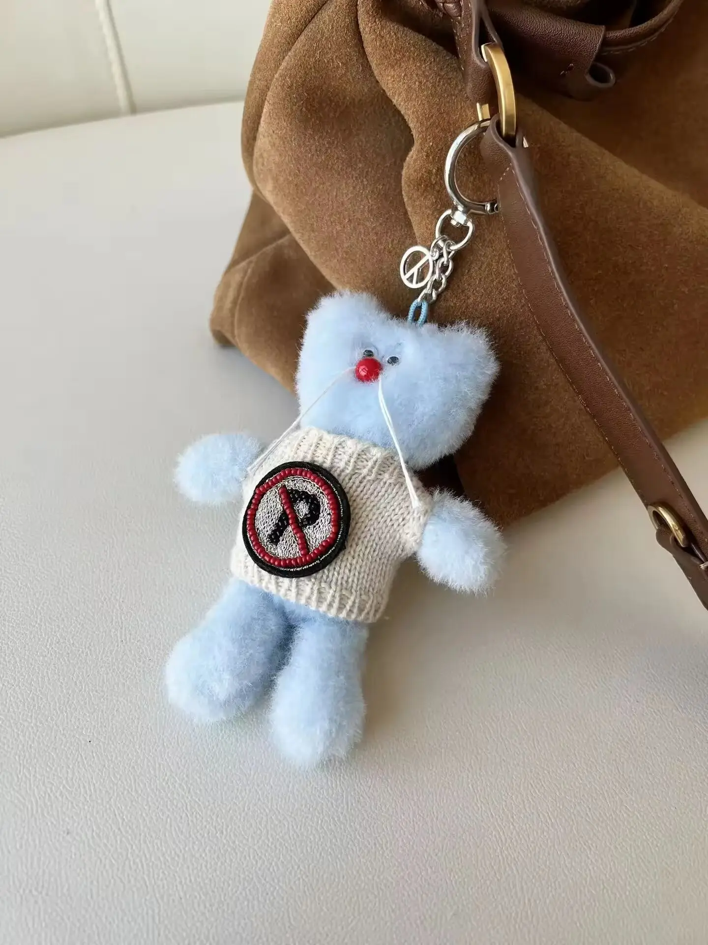 Kpop Idol GD mismo estilo muñeco de peluche llavero colgante mochila Deco usando suéter g-dragón Cosplay muñeca pareja colgante Fans regalo