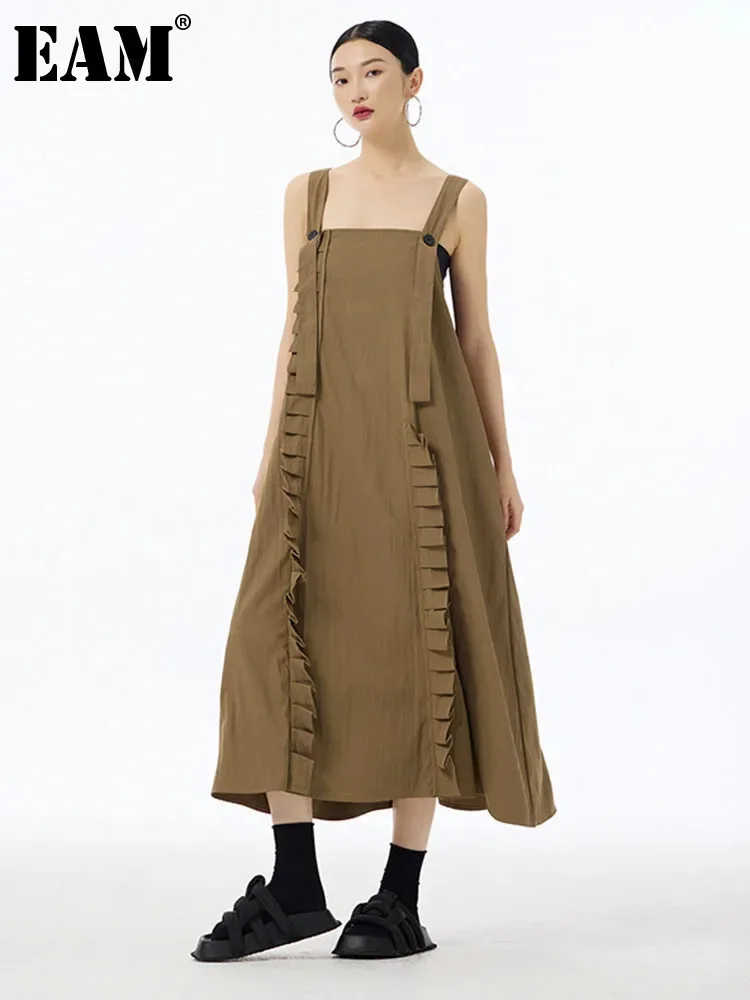 [EAM] Women Khaki Pleated Ruffles Big Size Strap Dress New Square Collar Sleeveless Fashion Tide Spring Autumn 2024 1DH6615