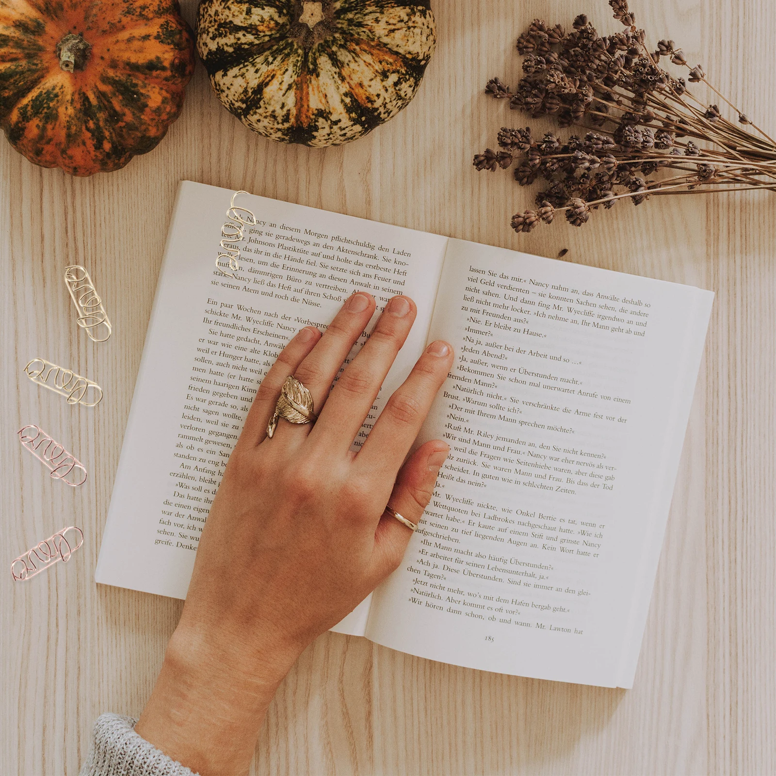 

100Pcs Metal Love Shape Paper Clips and Safe for Home Office School Use Paper Clips Small Paperclips Small Paperclip