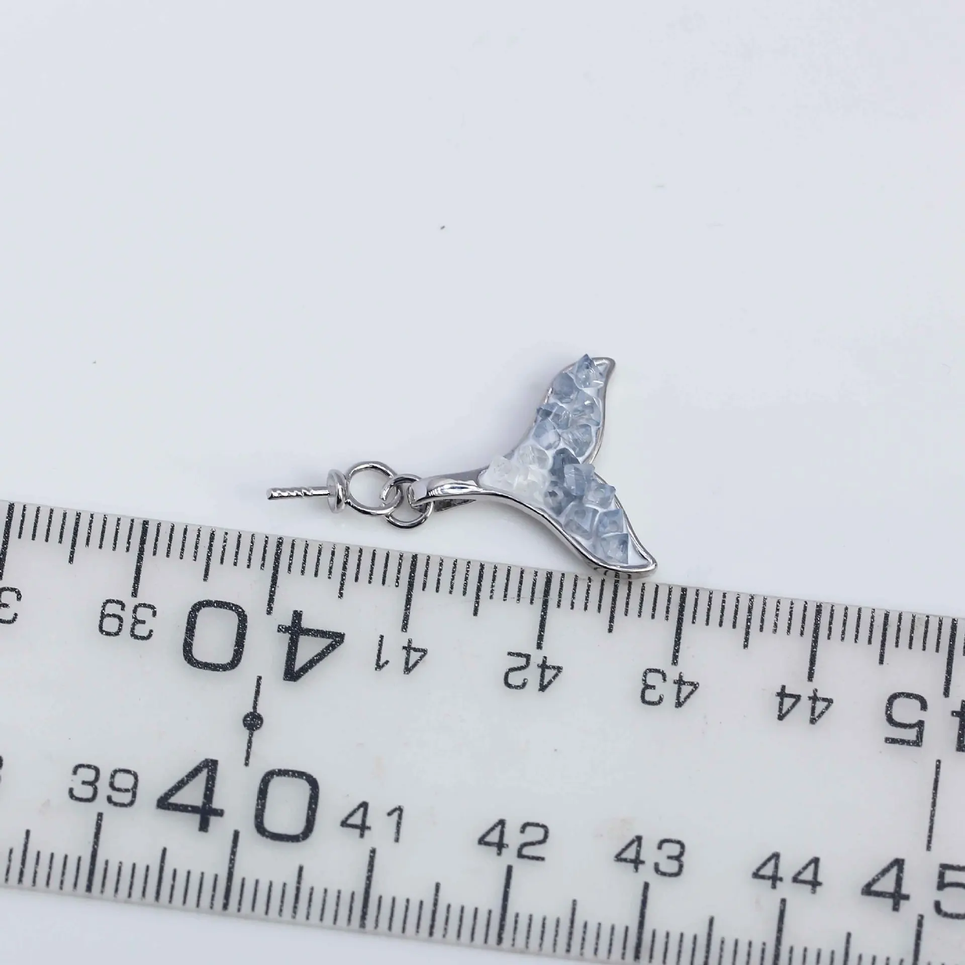 

1 пара подвесок-сердечек D220 с жемчугом, покрытых 14-каратным золотом, для самостоятельного изготовления украшений, с цепочкой, сохраняющей цвет (жемчуг в комплект не входит)