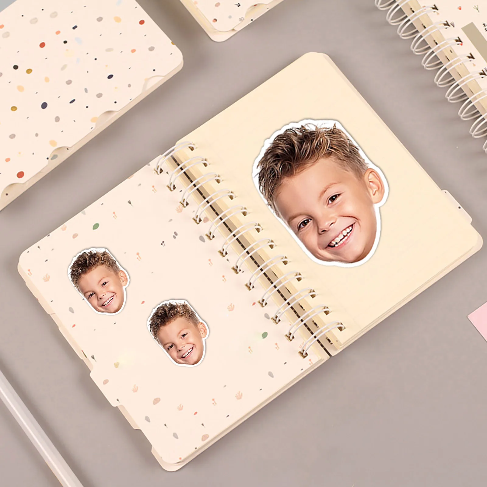 Pegatinas faciales personalizadas de 5 cm/6 cm/8 cm - Pegatinas de retrato personalizadas |   PVC impermeable |   Ideas divertidas de regalos fotográficos para uso diario