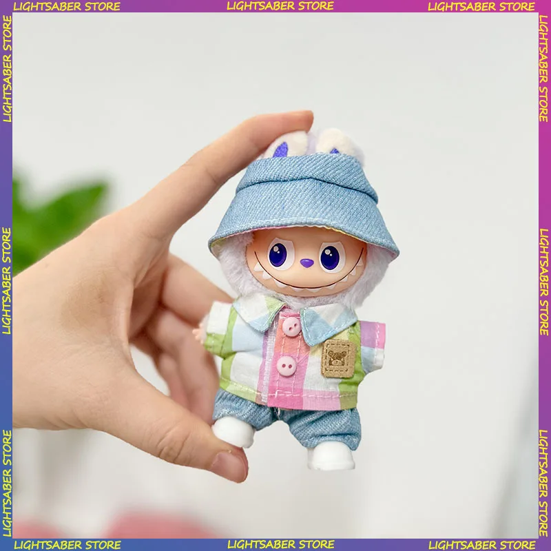 ชุดเสื้อผ้าตุ๊กตา Labubu 4.0 สุดหล่อ น่ารัก หมวกบักเก็ต เสื้อ กางเกง ชุดตุ๊กตาขนนุ่มขนาดเล็ก ของตกแต่งตุ๊กตาแฟชั่น ของขวัญ
