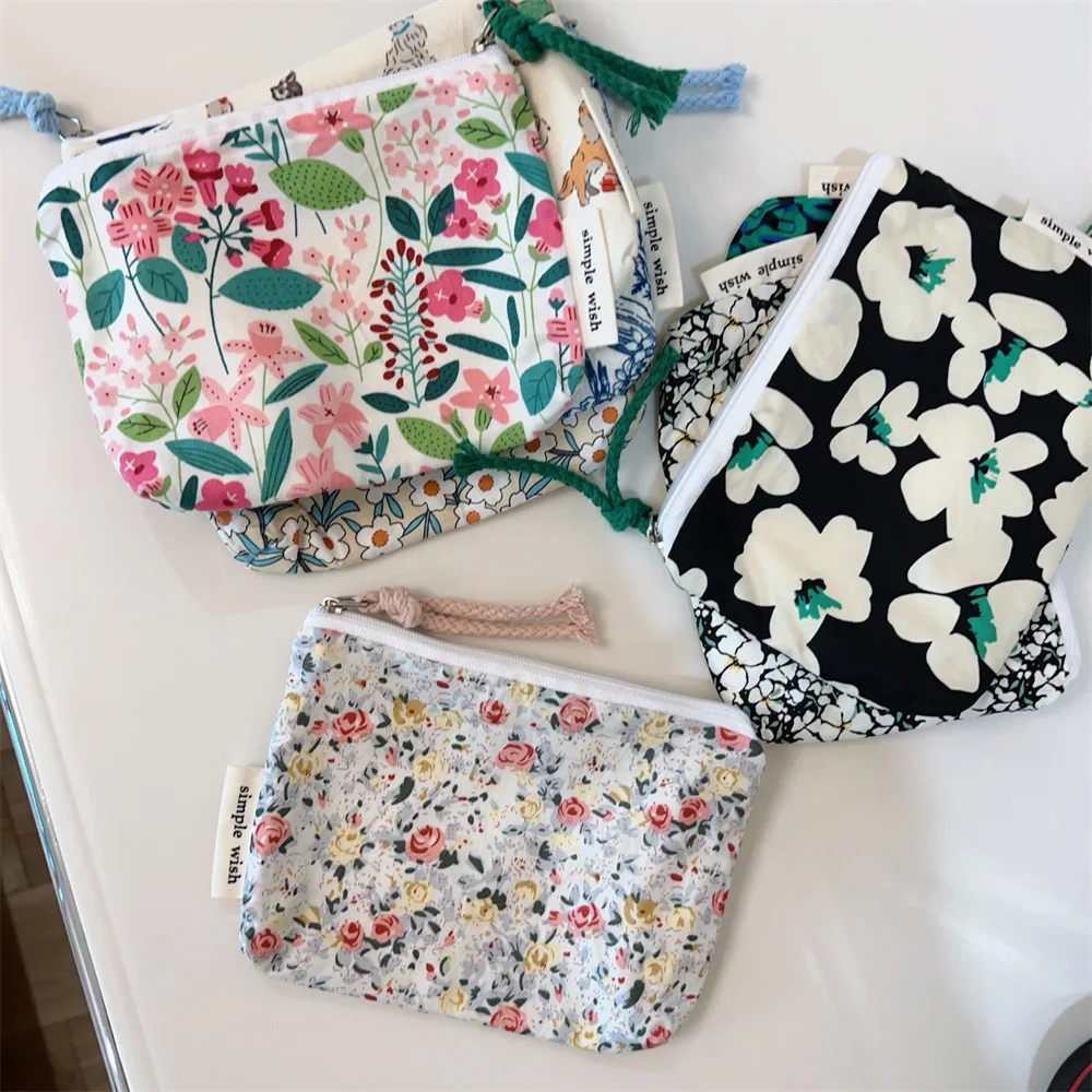 Women Small Flower Makeup Bags Cotton Coin Purse Floral Mini Cotton  Card Bag Air Cushion Lipstick Storage Case Convenient