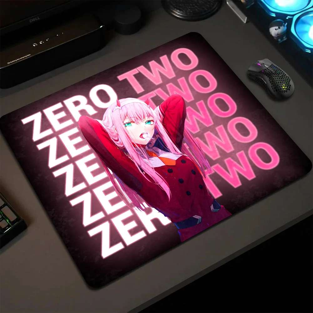 

Zero Two Darling In The Franxx Mousepad Small LockEdge Mouse Pad For Gamers Computer Desk Pad Rectangular Anti-slip Rubber