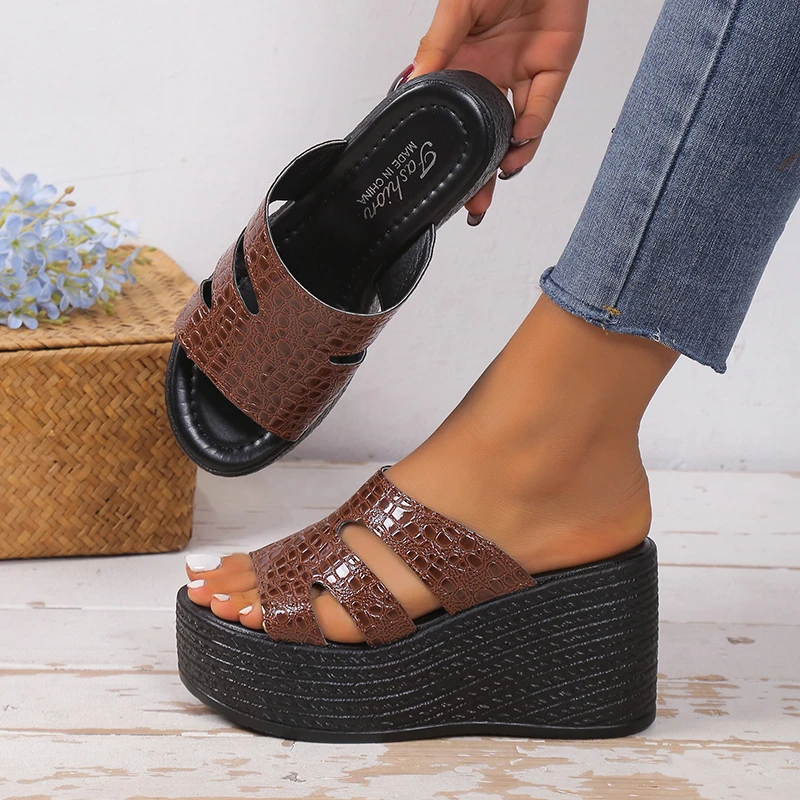 Sandals Summer 2024 New Women Retro Outdoor Fashion Slippers Wedges Platform Beach Trend Comfortable Open Toe Shoes Slides Women
