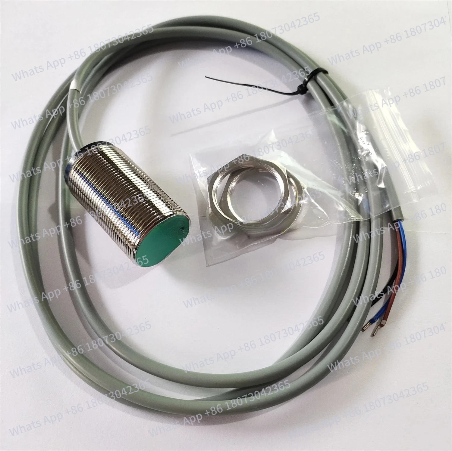 

NBB10-30GM50-E2 NBB10-30GM50-E0 NBB10-30GM40-E2 NBB10-30GM40-E0 Proximity Switch Sensor New High-Quality