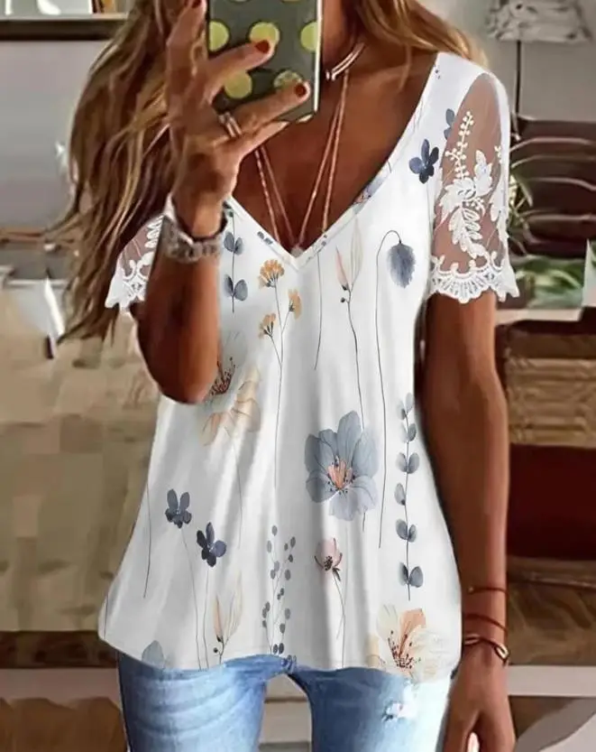 

Floral Print Lace Patch Deep V-Neck Top New Fashion 2024 Summer Casual Sexy Elegant T-Shirt Pullover Tops