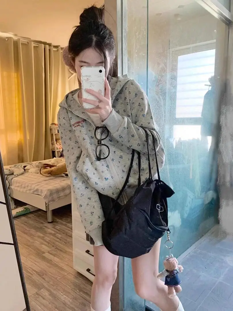 

Новая женская толстовка на молнии с капюшоном и цветочным принтом, оверсайз кардиган с длинными рукавами, повседневный топ на весну, осень, зиму 2026